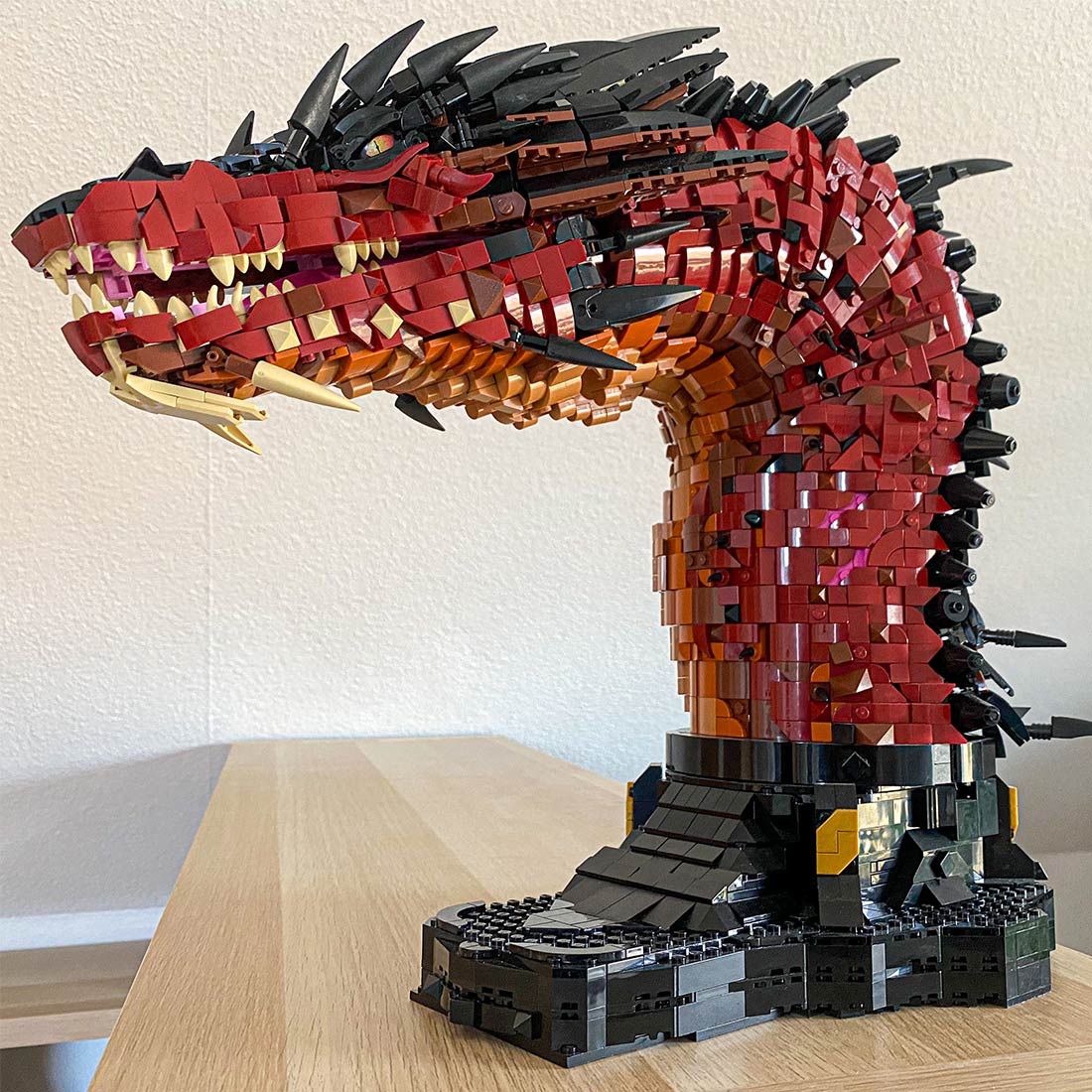 MOC - 241509 Fire Dragon Bust - inspired by Smaug Klemmbausteine - LesDiy - Klemmbausteine