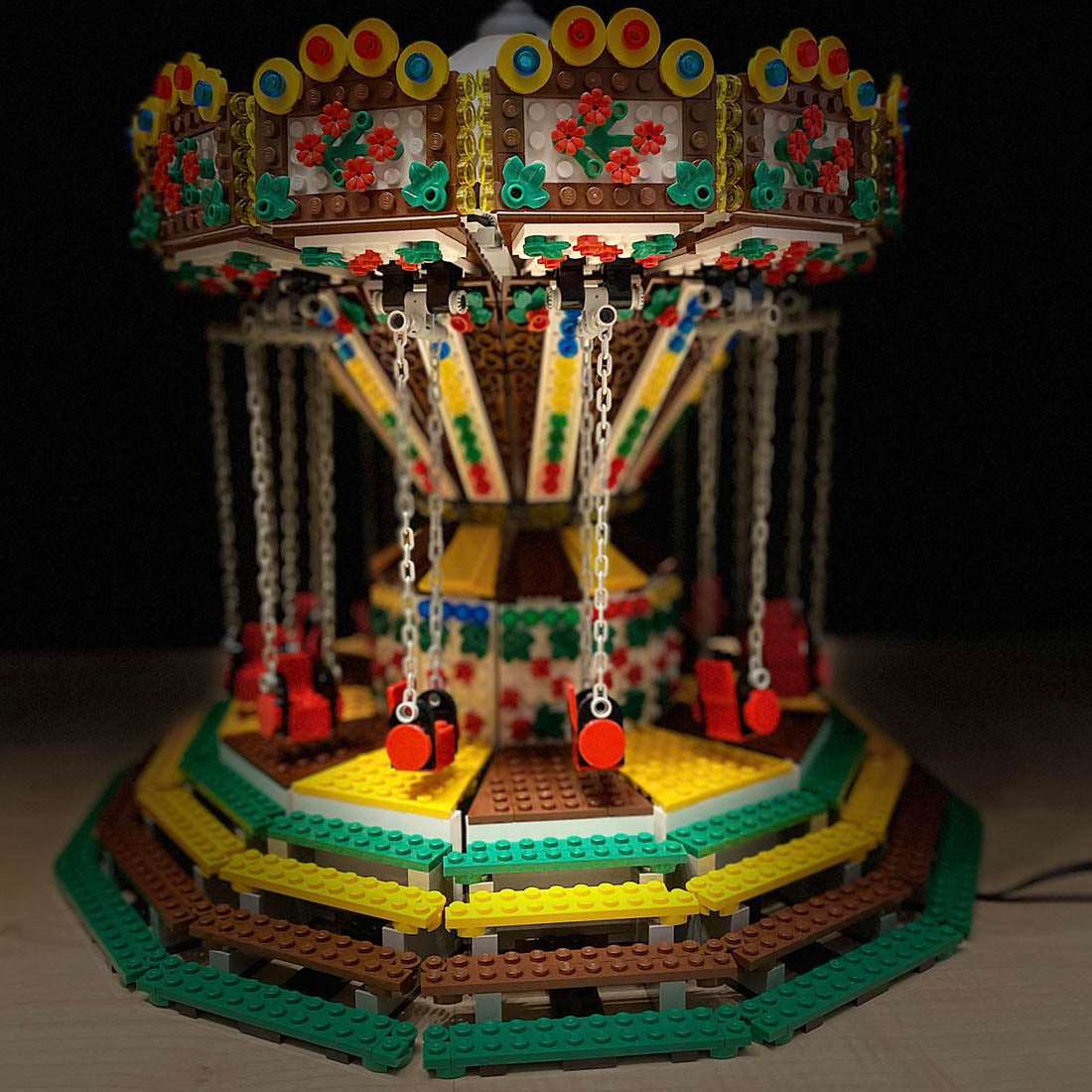 MOC Chained Carousel Klemmbausteine - LesDiy - Klemmbausteine